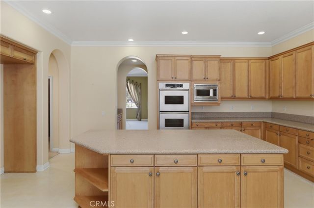 16861 Ridge Cliff Drive, Riverside, CA 92503
