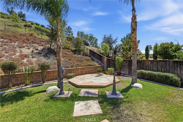 16861 Ridge Cliff Drive, Riverside, CA 92503