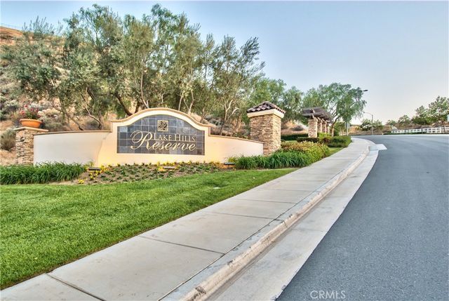 16861 Ridge Cliff Drive, Riverside, CA 92503