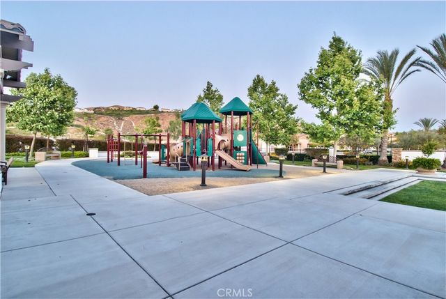 16861 Ridge Cliff Drive, Riverside, CA 92503