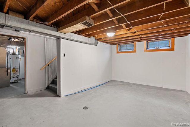 10517 Curtis Street, Detroit, MI 48221