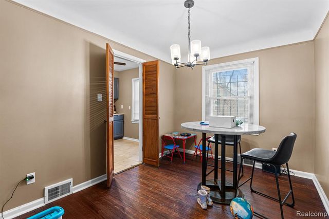 10517 Curtis Street, Detroit, MI 48221