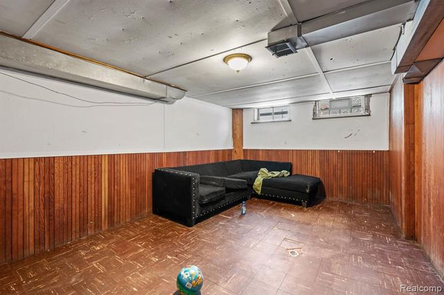 10517 Curtis Street, Detroit, MI 48221