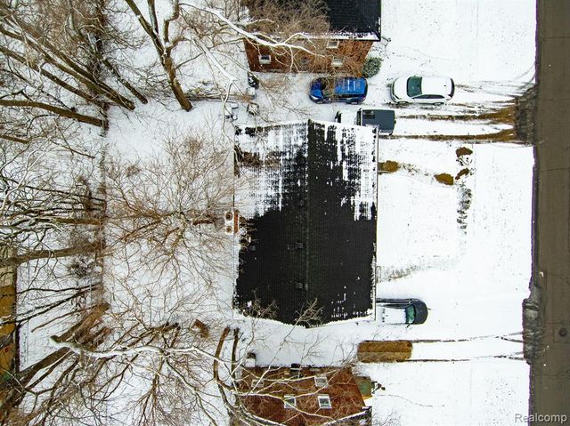 10517 Curtis Street, Detroit, MI 48221