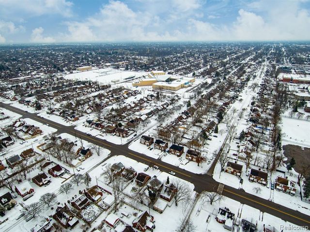 10517 Curtis Street, Detroit, MI 48221