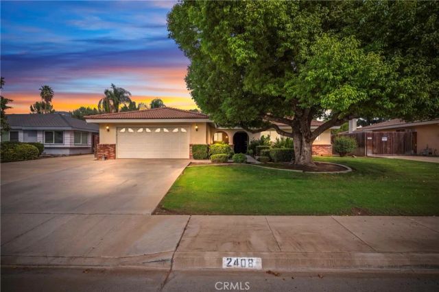 2408 Courtleigh Drive, Bakersfield, CA 93309
