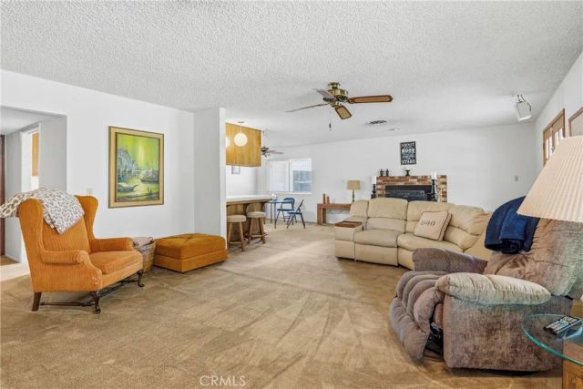 2408 Courtleigh Drive, Bakersfield, CA 93309