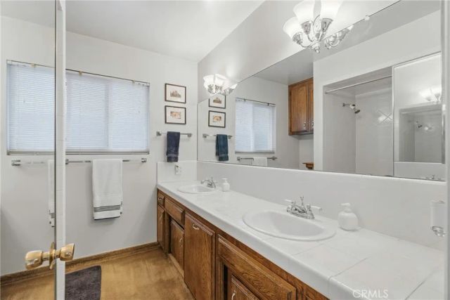 2408 Courtleigh Drive, Bakersfield, CA 93309