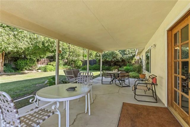 2408 Courtleigh Drive, Bakersfield, CA 93309