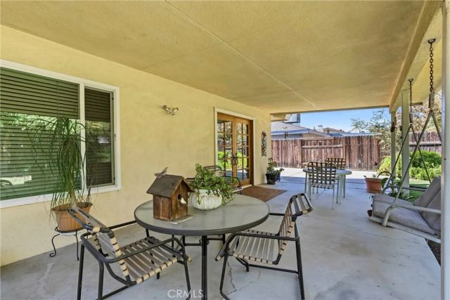 2408 Courtleigh Drive, Bakersfield, CA 93309
