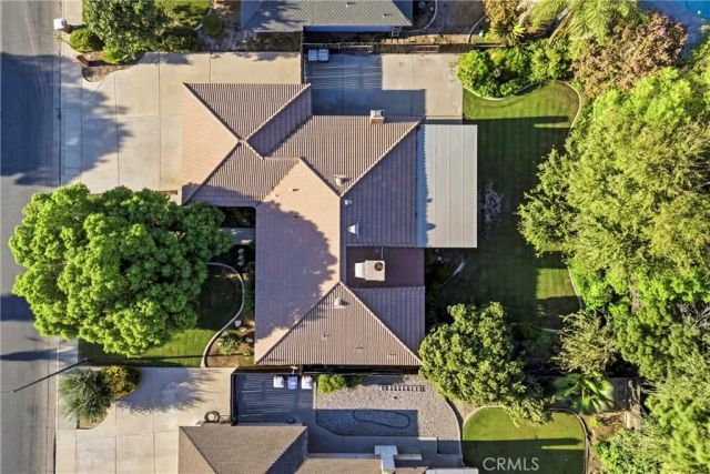 2408 Courtleigh Drive, Bakersfield, CA 93309