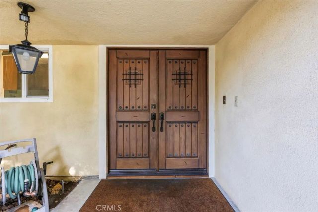2408 Courtleigh Drive, Bakersfield, CA 93309