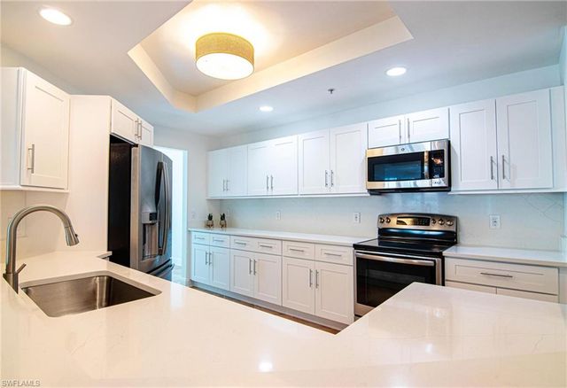 2743 1st ST 406, Fort Myers, FL 33916