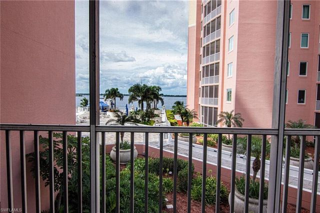 2743 1st ST 406, Fort Myers, FL 33916