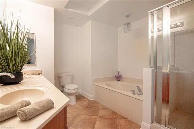 2743 1st ST 406, Fort Myers, FL 33916