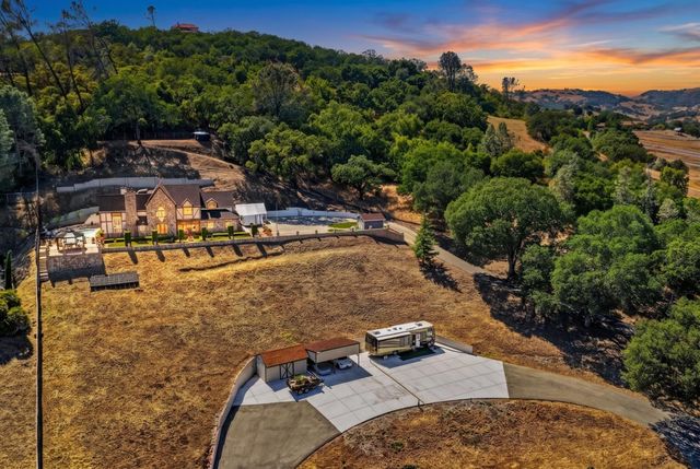 17005 Uvas Road, Morgan Hill, CA 95037