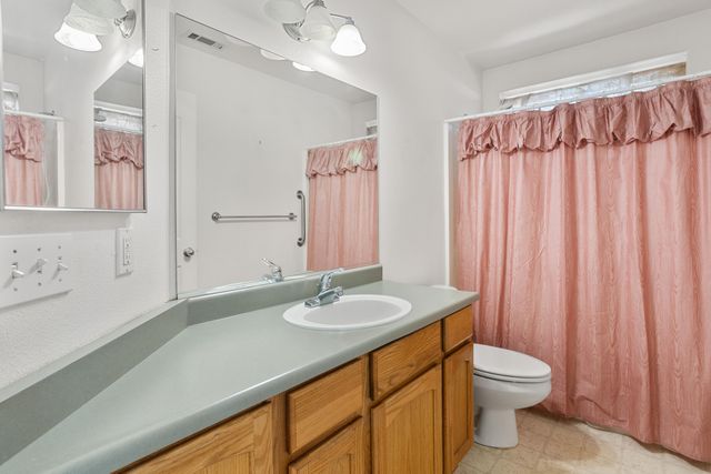 3710 Indio Way, Redding, CA 96002