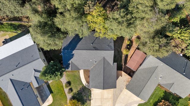 3710 Indio Way, Redding, CA 96002