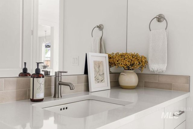 2635 E Cavern Dr., Meridian, ID 83642