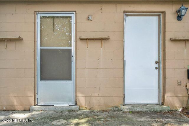 761 TRAMBLEY Drive E, Jacksonville, FL 32221
