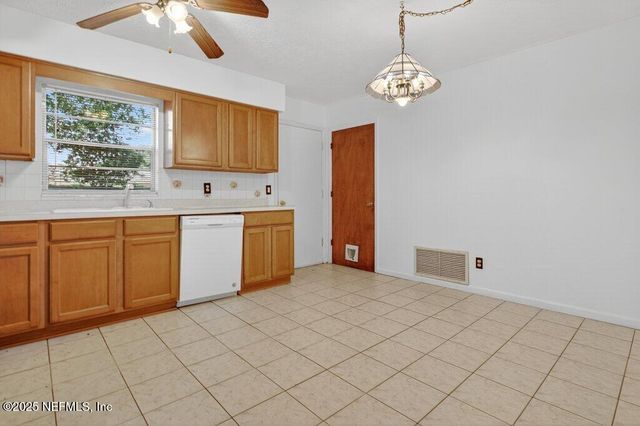 761 TRAMBLEY Drive E, Jacksonville, FL 32221