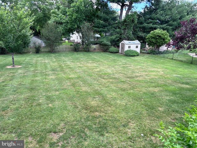 26 HEATHER RD, Southampton, PA 18966