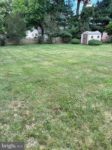 26 HEATHER RD, Southampton, PA 18966