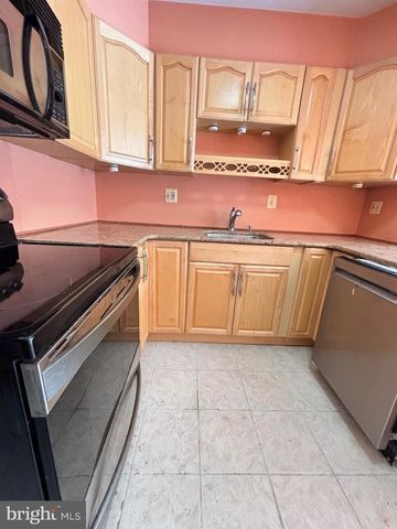 26 HEATHER RD, Southampton, PA 18966