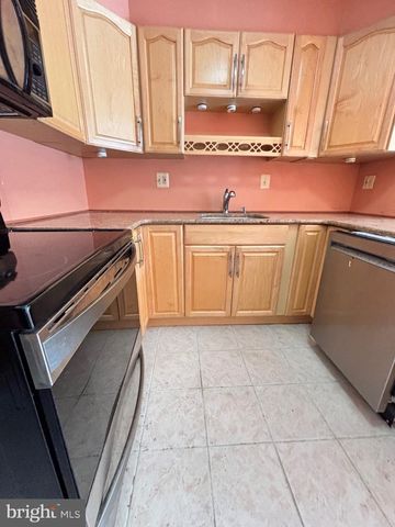 26 HEATHER RD, Southampton, PA 18966