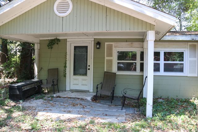 922 Mcfarlan Avenue A, Fort Walton Beach, FL 32547