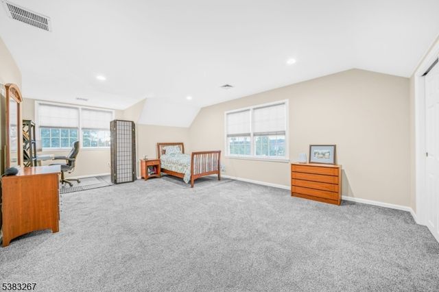 8 Hemingway Dr, Alexandria Twp., NJ 08848