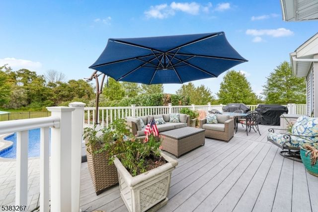 8 Hemingway Dr, Alexandria Twp., NJ 08848