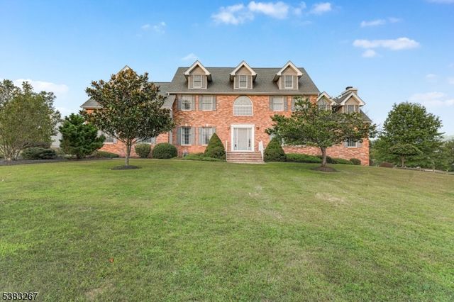8 Hemingway Dr, Alexandria Twp., NJ 08848