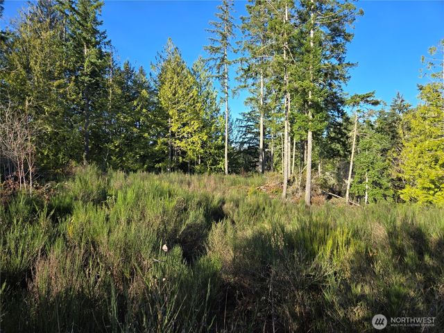 2 xxx Sand Dollar Road W, Bremerton, WA 98312