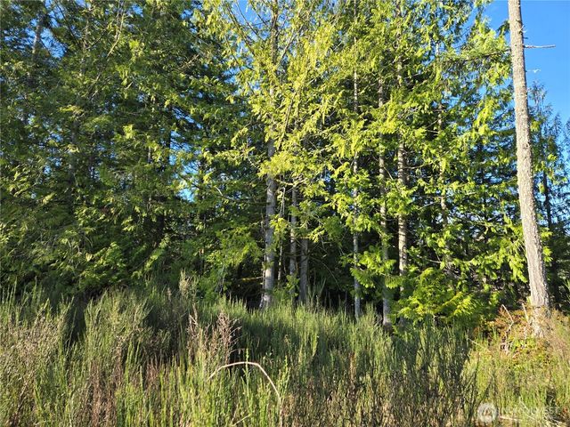 2 xxx Sand Dollar Road W, Bremerton, WA 98312