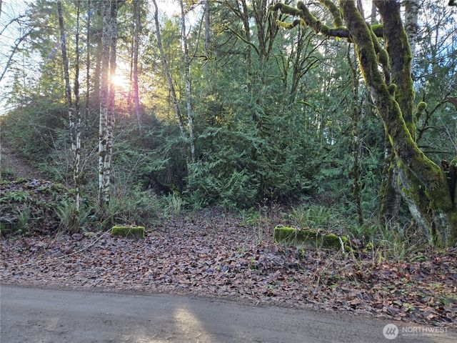 2 xxx Sand Dollar Road W, Bremerton, WA 98312