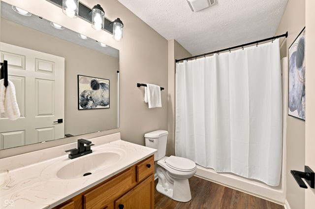3924 Gray Pond Court, Indianapolis, IN 46237