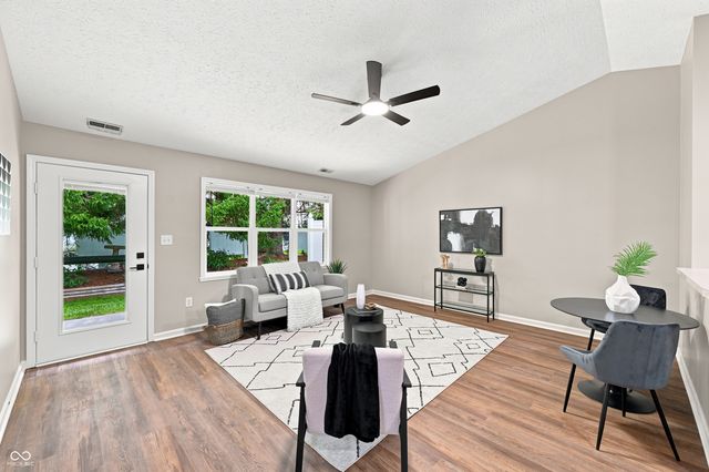 3924 Gray Pond Court, Indianapolis, IN 46237