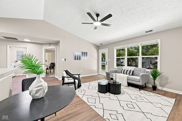 3924 Gray Pond Court, Indianapolis, IN 46237
