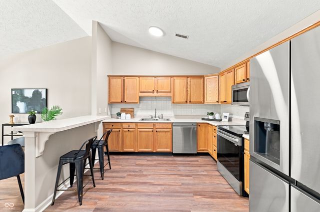 3924 Gray Pond Court, Indianapolis, IN 46237