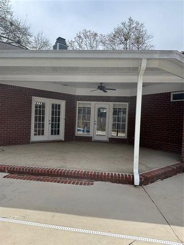 6108 Sturbridge Drive, Mobile, AL 36609