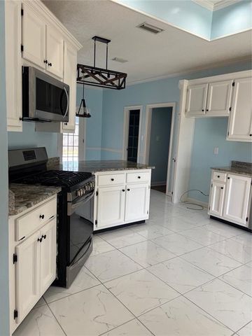 6108 Sturbridge Drive, Mobile, AL 36609