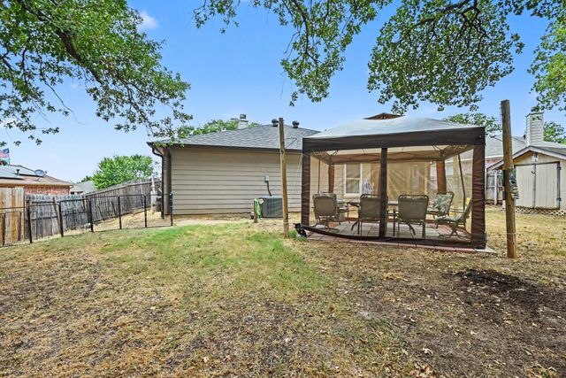 321 Pecos Drive, Weatherford, TX 76086