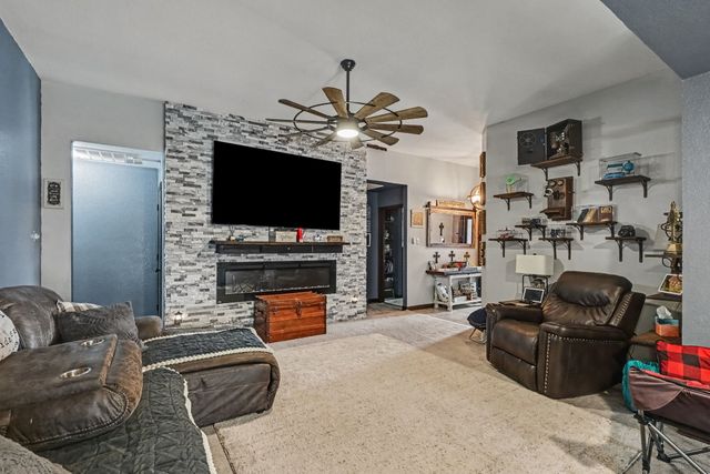 321 Pecos Drive, Weatherford, TX 76086