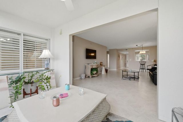 6112 HUNTWICK Terrace 108, Delray Beach, FL 33484