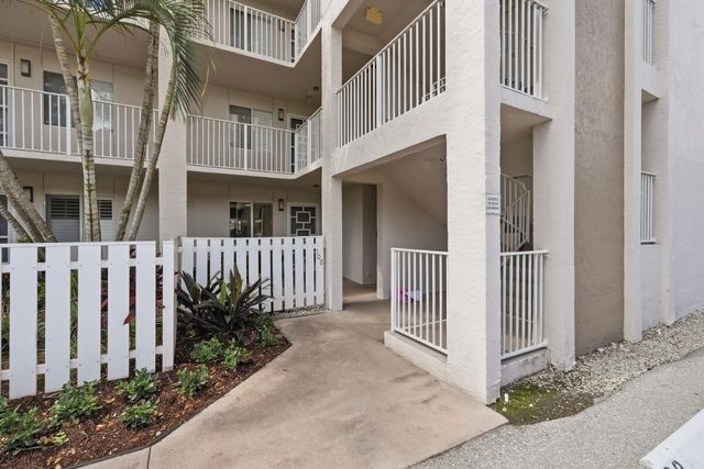 6112 HUNTWICK Terrace 108, Delray Beach, FL 33484