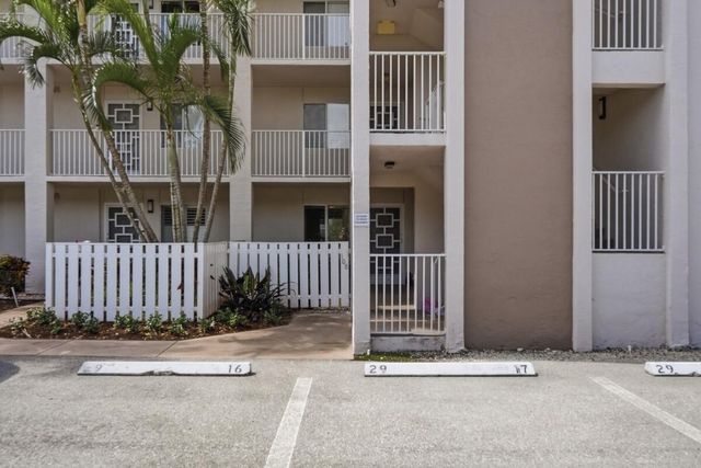 6112 HUNTWICK Terrace 108, Delray Beach, FL 33484