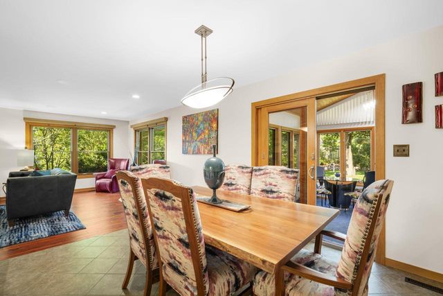 W74N755 Spruce AVENUE, Cedarburg, WI 53012