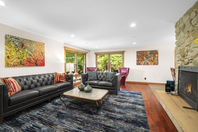W74N755 Spruce AVENUE, Cedarburg, WI 53012