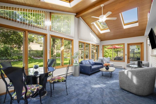 W74N755 Spruce AVENUE, Cedarburg, WI 53012